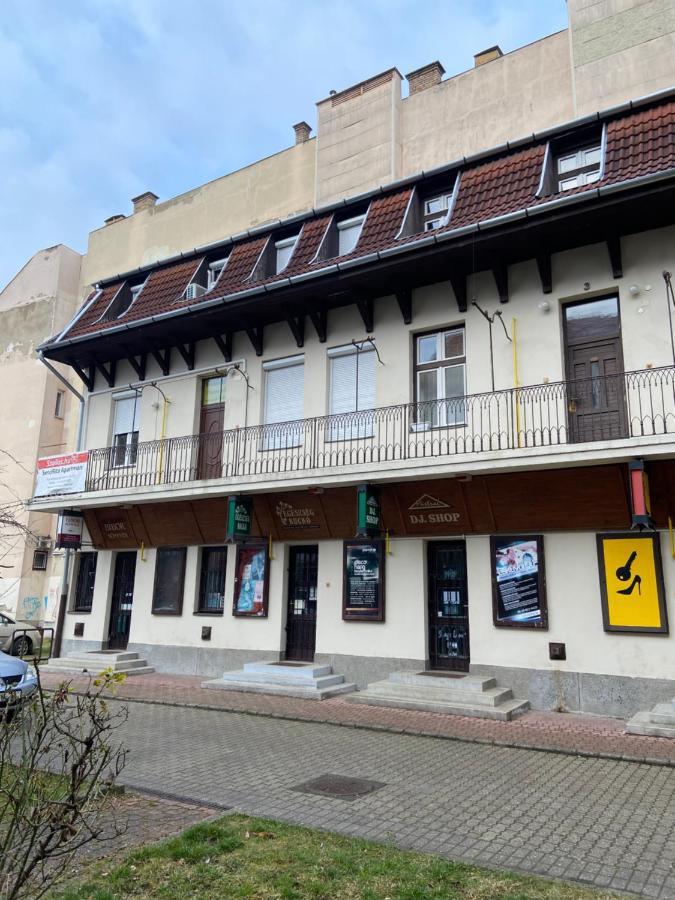 Senorita Apartamento Miskolc Exterior foto
